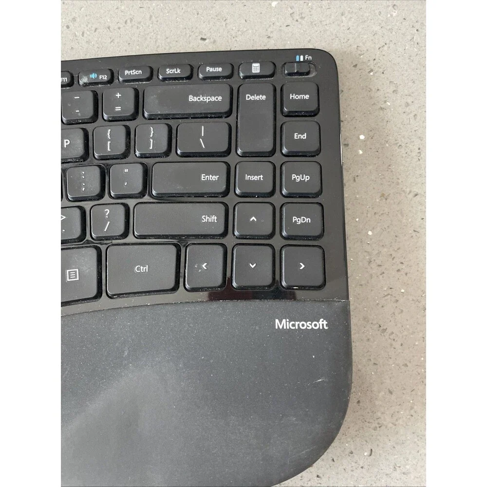 Microsoft Sculpt Ergonomic Wireless Keyboard and Number Pad Model 1559 UNTESTED